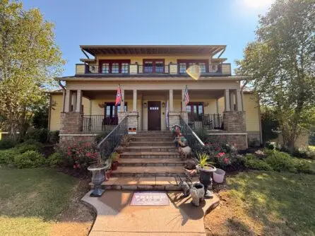 House soft washing in Franklin, Tennessee